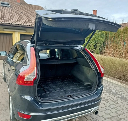 Volvo XC 60 cena 45000 przebieg: 338000, rok produkcji 2011 z Tuszyn małe 436